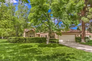 Photo #1: 2424607 Listing