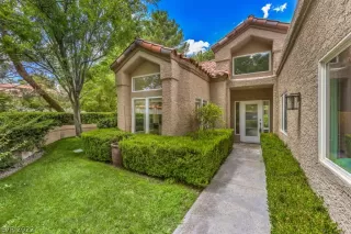 Photo #3: 2424607 Listing