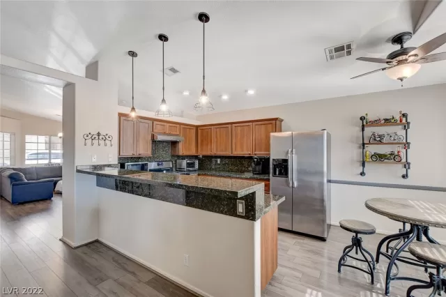 MLS: 2424619 Condo For Sale