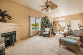 Photo #3: 2424688 Listing