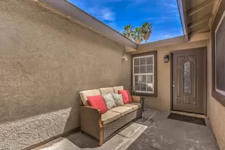Photo #4: 2424722 Listing 