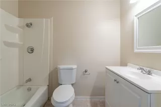 Photo #3: 2425779 Listing 