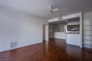 Photo #3: 2425823 Listing 