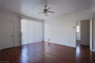 Photo #5: 2425823 Listing 