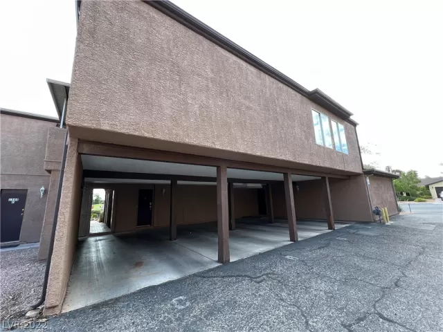 MLS: 2425832 Condo For Sale