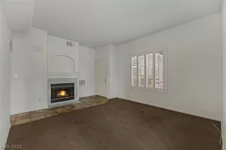 Photo #4: 2425845 Listing