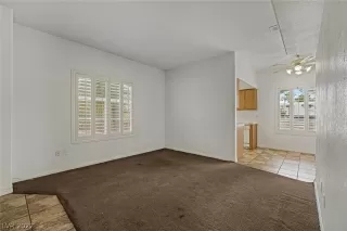 Photo #6: 2425845 Listing