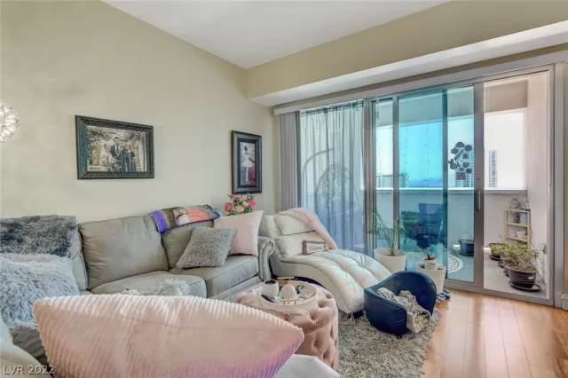 MLS: 2425865 Condo For Sale