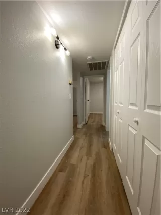 Photo #6: 2425866 Listing 