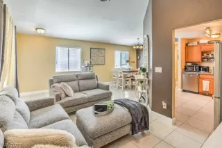 Photo #3: 2425890 Listing