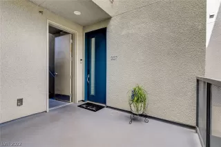 Photo #2: 2425932 Listing