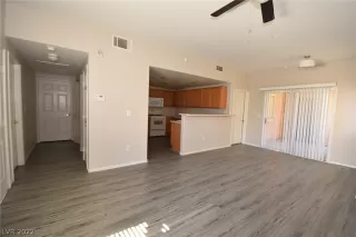Photo #2: 2425943 Listing 