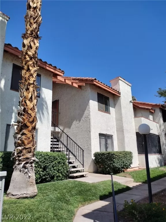 MLS: 2425946 Condo For Sale