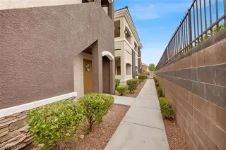 Photo #1: 2425950 Listing 