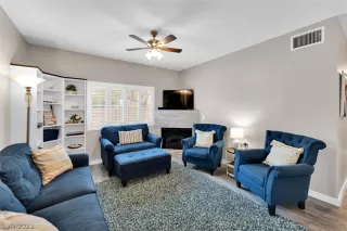 Photo #3: 2425950 Listing 