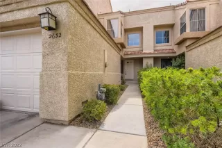 Photo #2: 2425956 Listing 