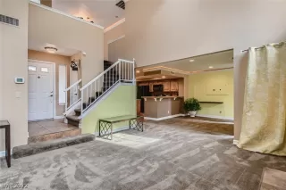 Photo #4: 2425956 Listing 