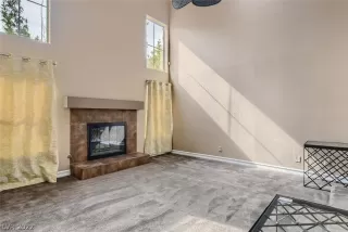 Photo #6: 2425956 Listing 