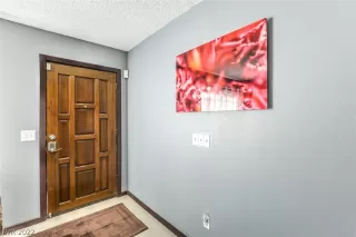 Photo #3: 2425960 Listing