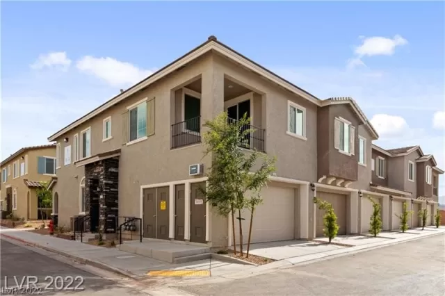 MLS: 2425986 Condo For Sale