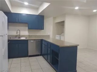 Photo #2: 2426006 Listing