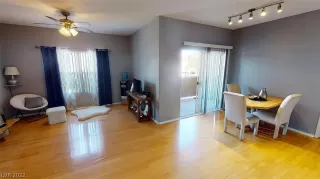 Photo #6: 2426069 Listing