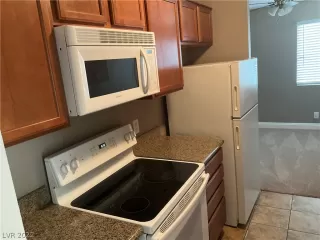 Photo #2: 2426075 Listing 