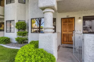 Photo #4: 2426124 Listing