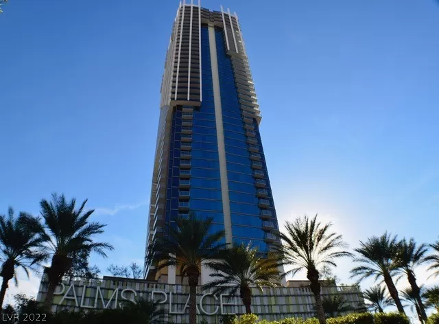 MLS: 2426125 Condo For Sale