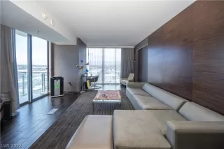 Photo #1: 2426125 Listing 