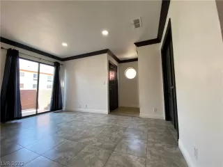 Photo #6: 2426137 Listing 