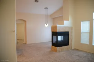 Photo #2: 2426181 Listing 