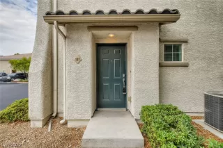 Photo #1: 2426245 Listing