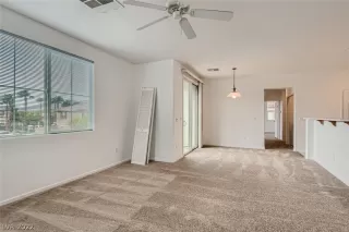 Photo #4: 2426245 Listing