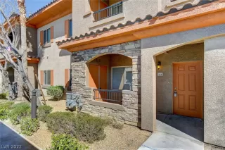 Photo #1: 2426268 Listing 