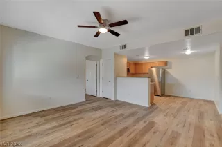 Photo #2: 2426268 Listing 