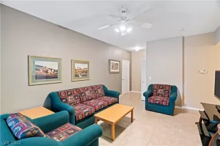 Photo #4: 2426273 Listing