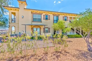 Photo #2: 2426284 Listing 