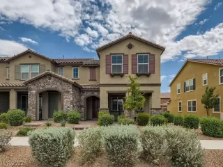 Photo #1: 2426333 Listing