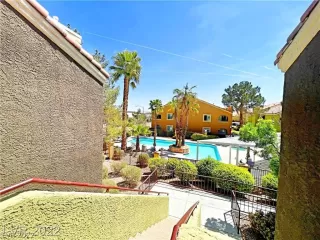 Photo #2: 2426357 Listing 