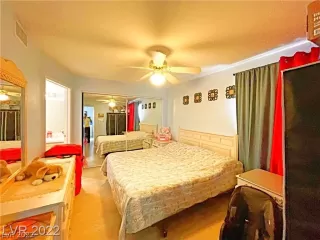 Photo #6: 2426357 Listing 