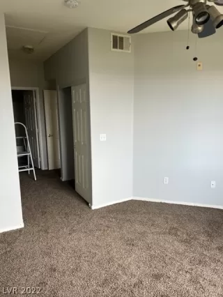 Photo #3: 2426362 Listing