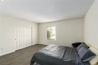 Photo #4: 2426442 Listing