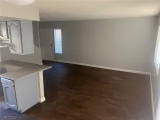 Photo #3: 2426462 Listing 