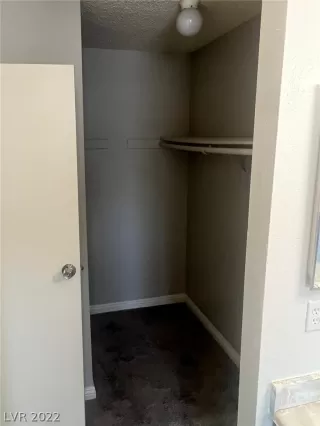 Photo #5: 2426462 Listing 