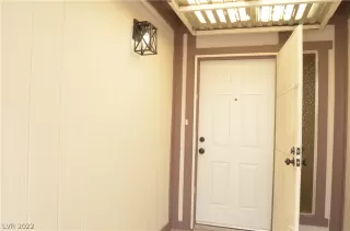 Photo #2: 2426465 Listing 