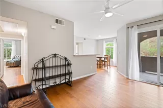 Photo #6: 2426469 Listing 