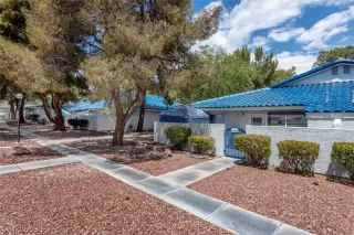 Photo #1: 2426503 Listing