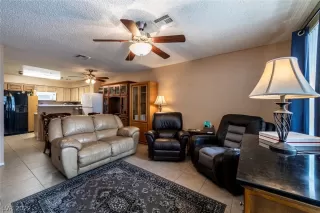 Photo #3: 2426503 Listing