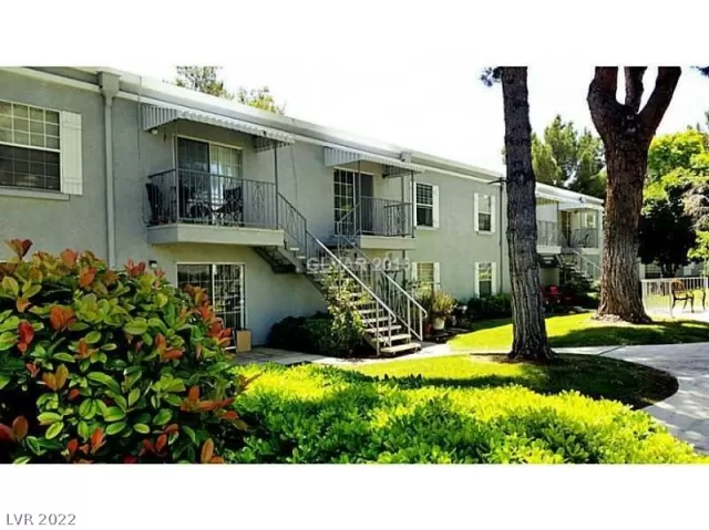 MLS: 2426509 Condo For Sale